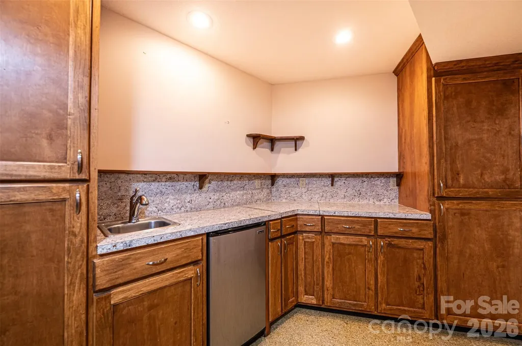 917 Cherokee Place SW Lenoir NC 28645