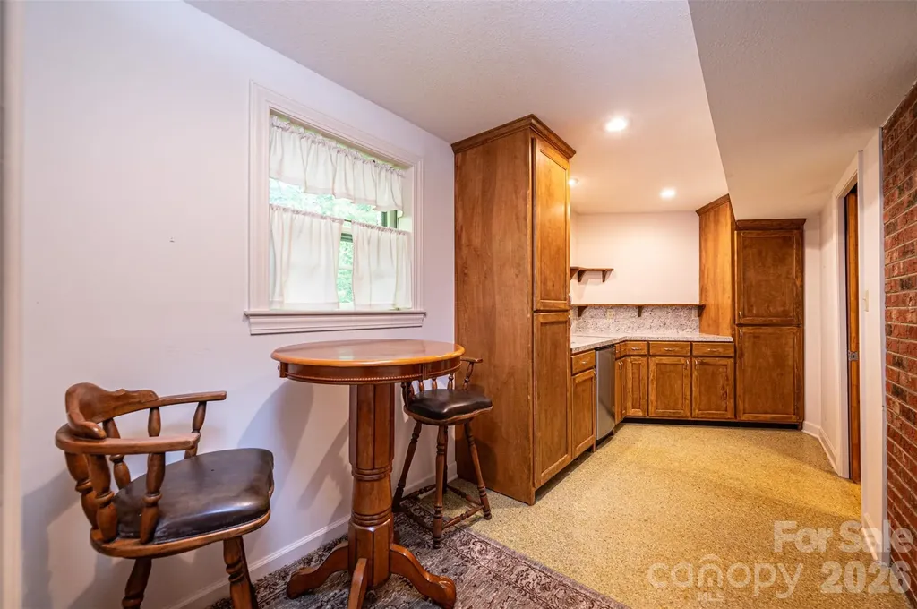 917 Cherokee Place SW Lenoir NC 28645