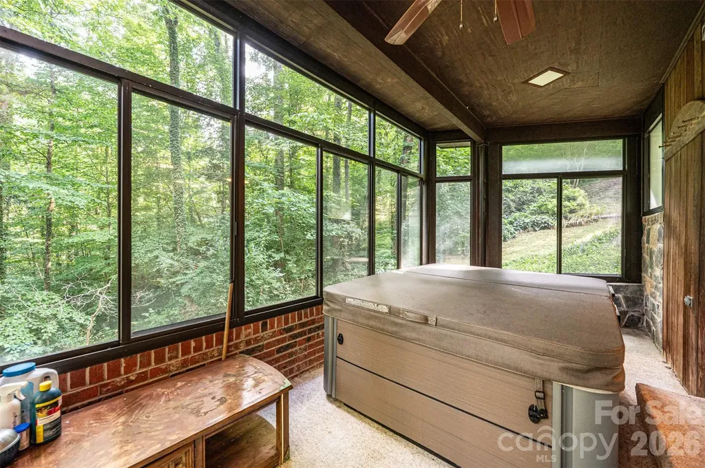 917 Cherokee Place SW Lenoir NC 28645