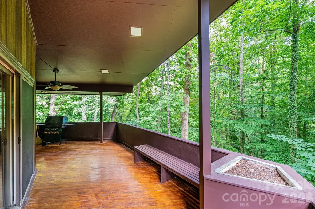 917 Cherokee Place SW Lenoir NC 28645