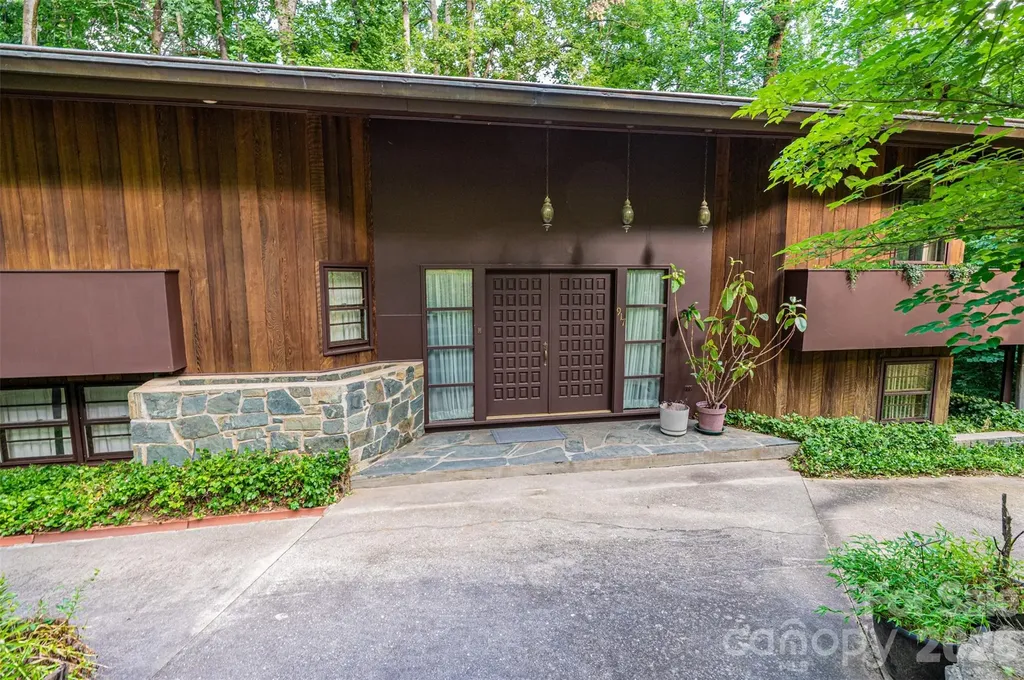 917 Cherokee Place SW Lenoir NC 28645