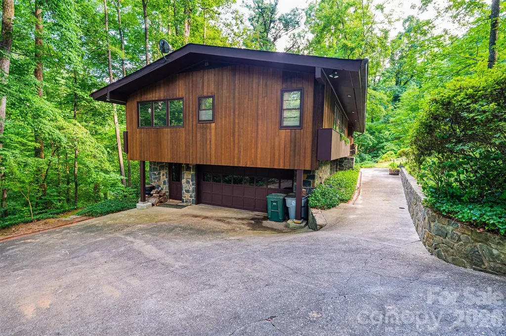 917 Cherokee Place SW Lenoir NC 28645