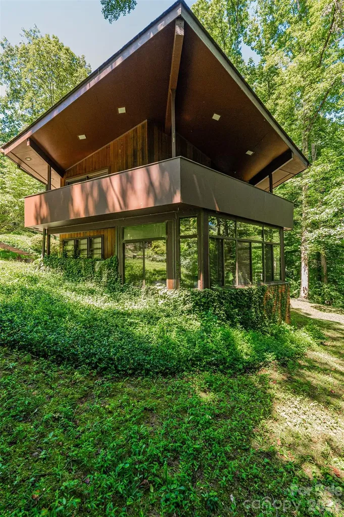 917 Cherokee Place SW Lenoir NC 28645