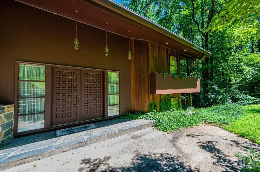 917 Cherokee Place SW Lenoir NC 28645