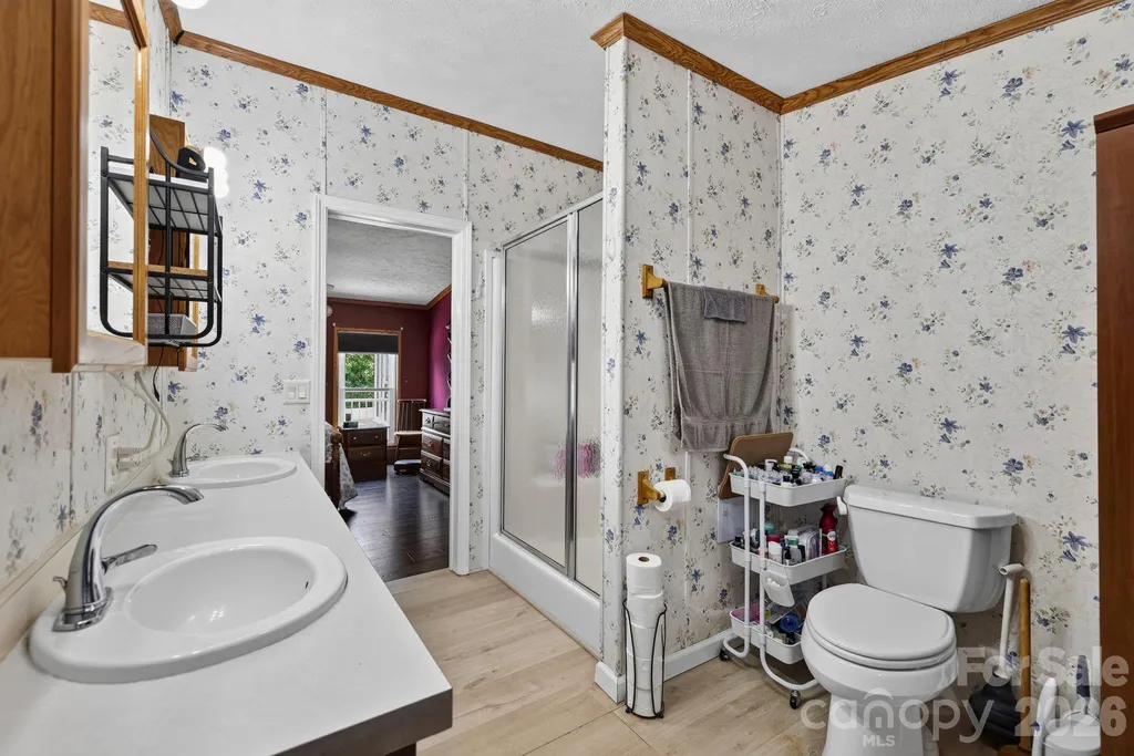 20 Little Austin Lane Leicester NC 28748