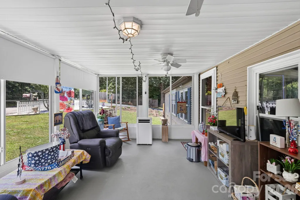 20 Little Austin Lane Leicester NC 28748