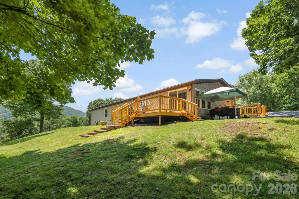 20 Little Austin Lane Leicester NC 28748