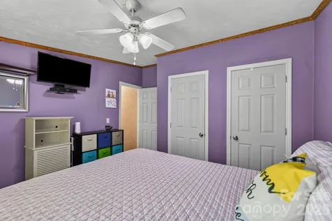 20 Little Austin Lane Leicester NC 28748