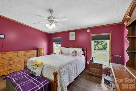 20 Little Austin Lane Leicester NC 28748