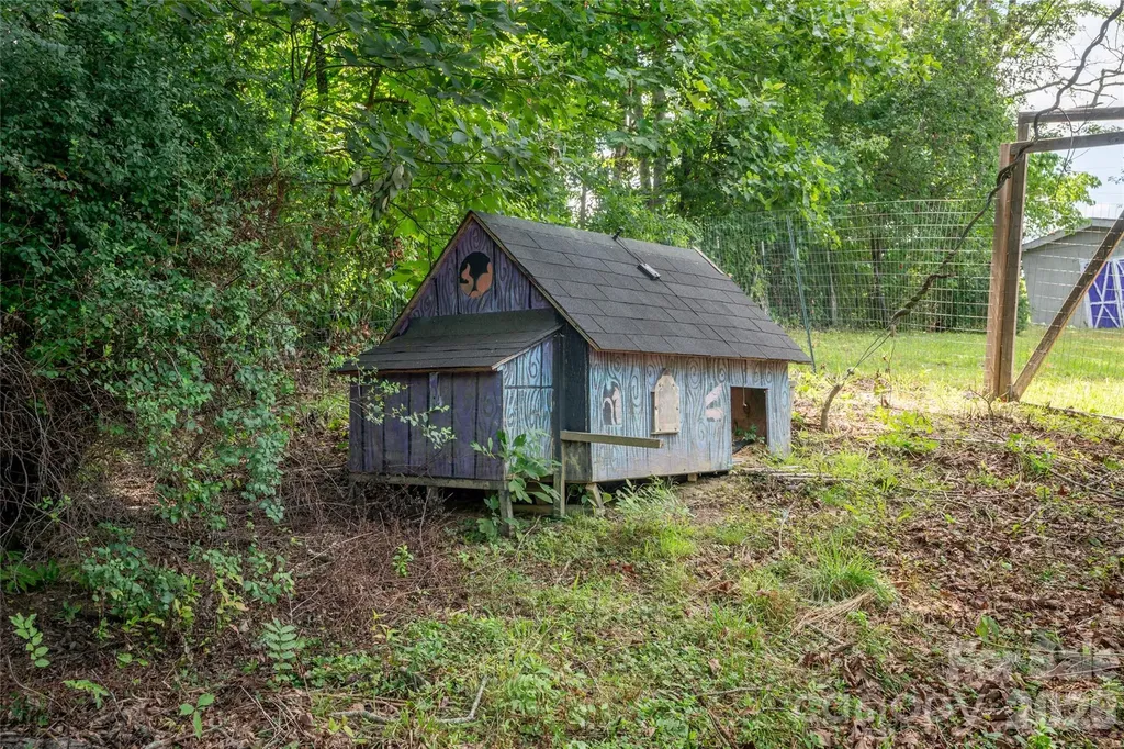 1271 Upper Brush Creek Road Fairview NC 28730
