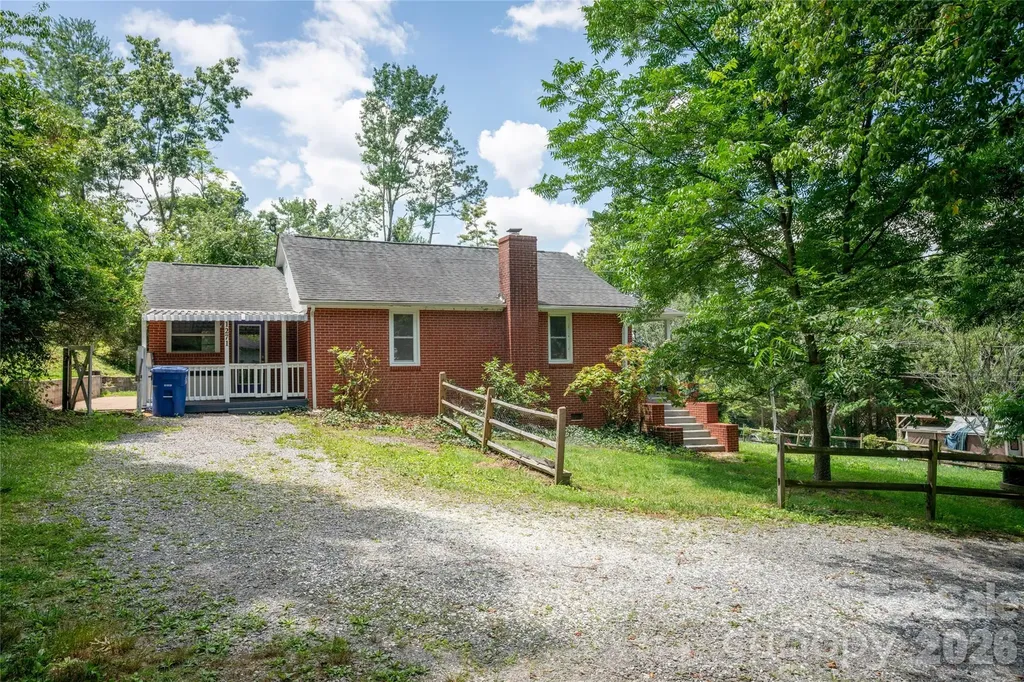 1271 Upper Brush Creek Road Fairview NC 28730