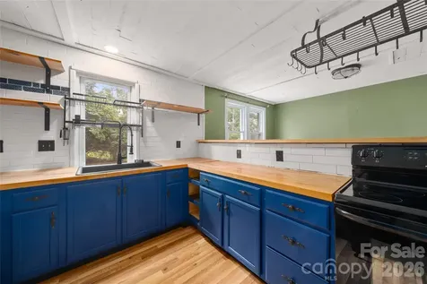 1271 Upper Brush Creek Road Fairview NC 28730