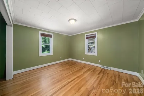 1271 Upper Brush Creek Road Fairview NC 28730