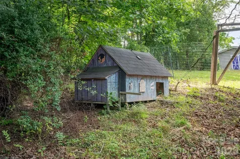 1271 Upper Brush Creek Road Fairview NC 28730
