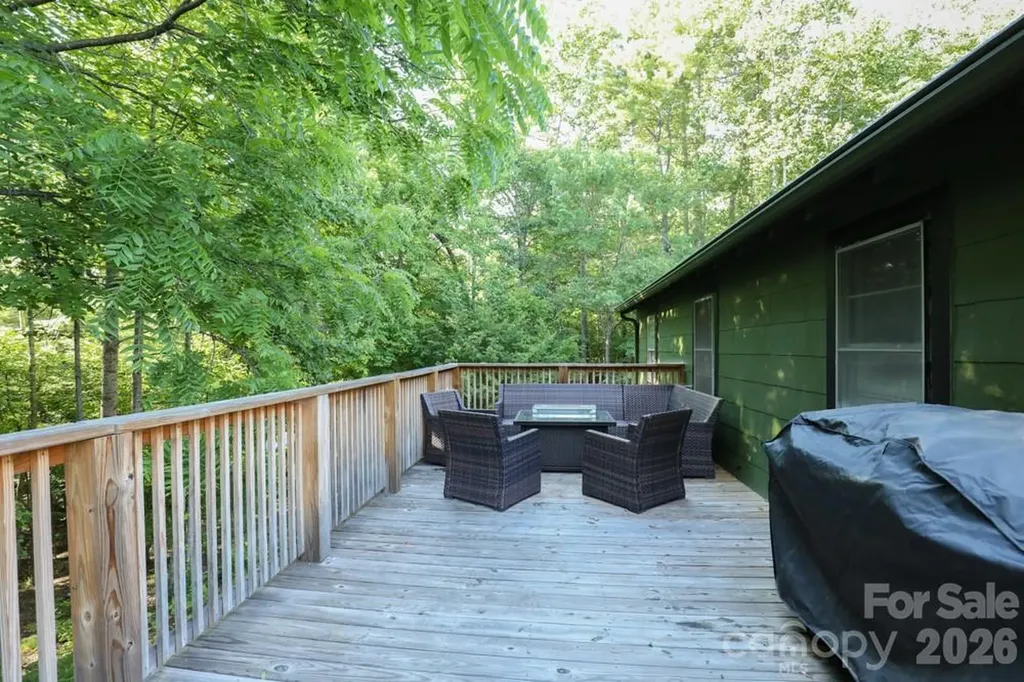 1646 Silver Street Morganton NC 28655