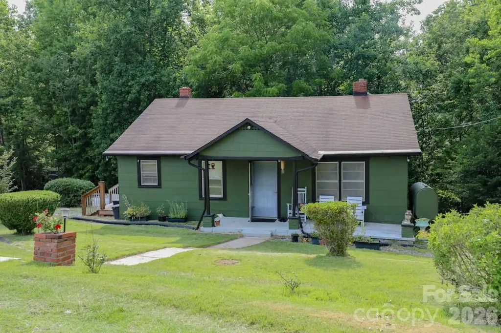 1646 Silver Street Morganton NC 28655