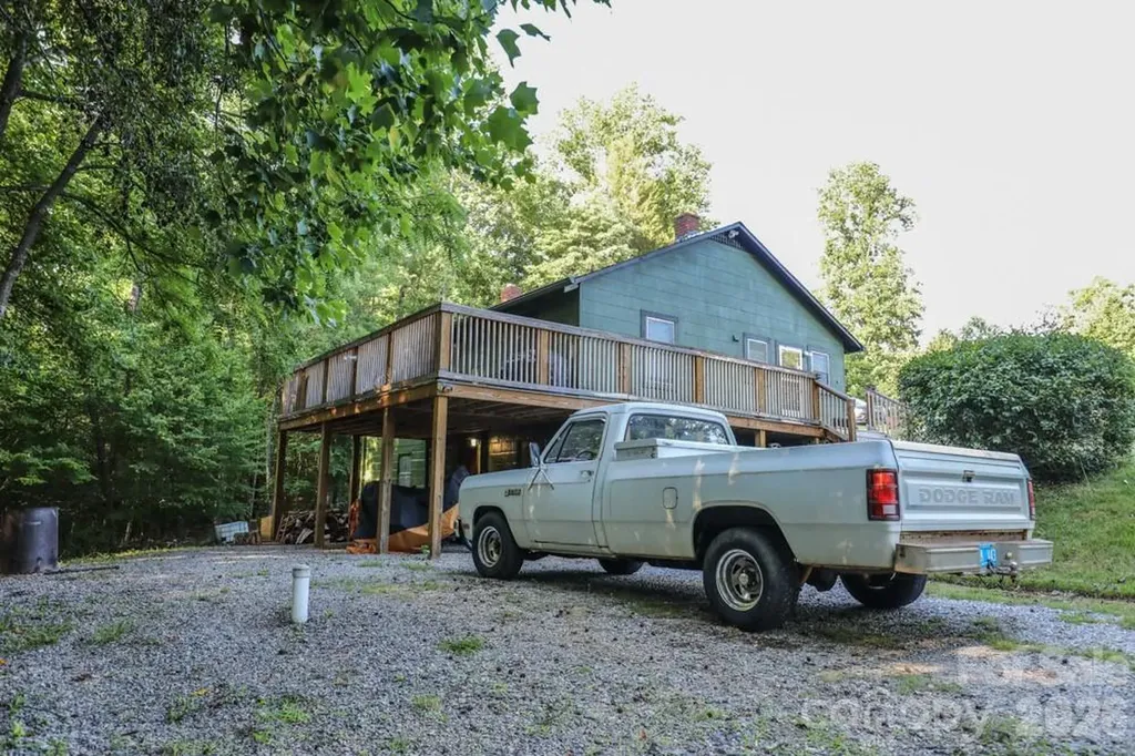1646 Silver Street Morganton NC 28655