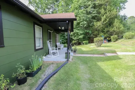 1646 Silver Street Morganton NC 28655