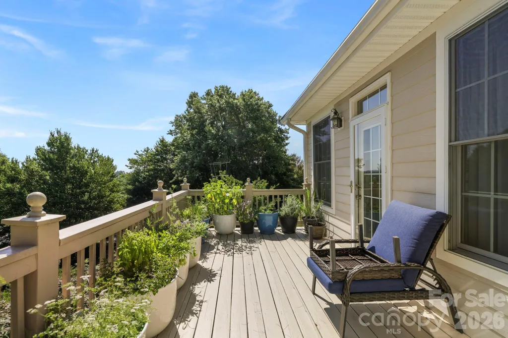 19 Thornapple Drive Hendersonville NC 28739