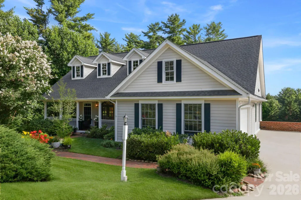 19 Thornapple Drive Hendersonville NC 28739