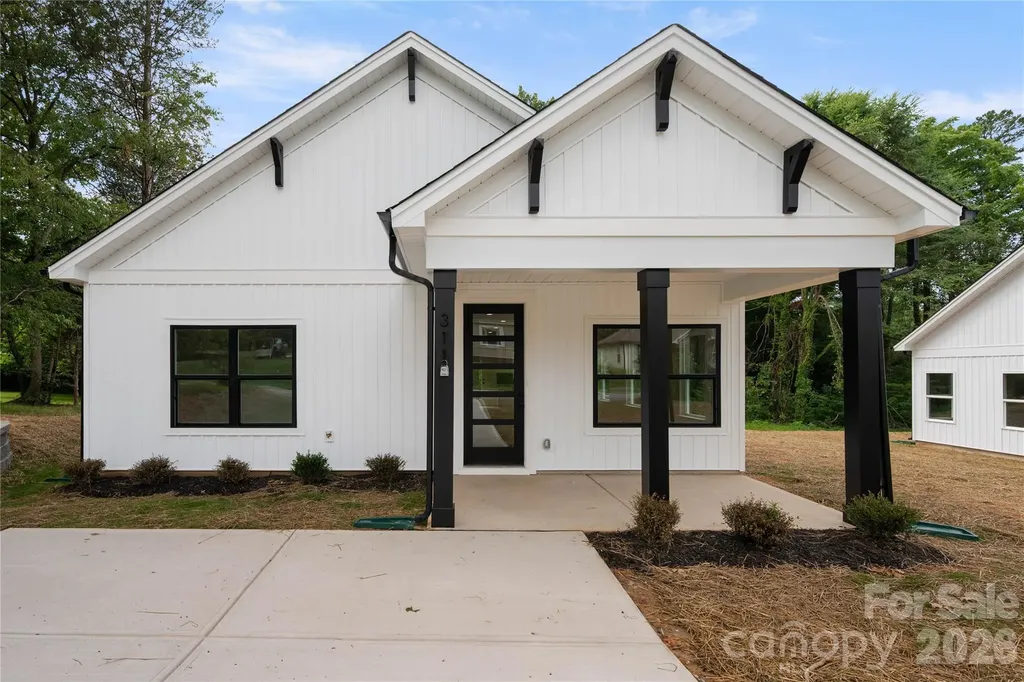 Stanley NC, 311 W Chestnut Street