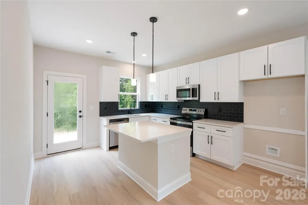 311 W Chestnut Street Stanley NC 28164