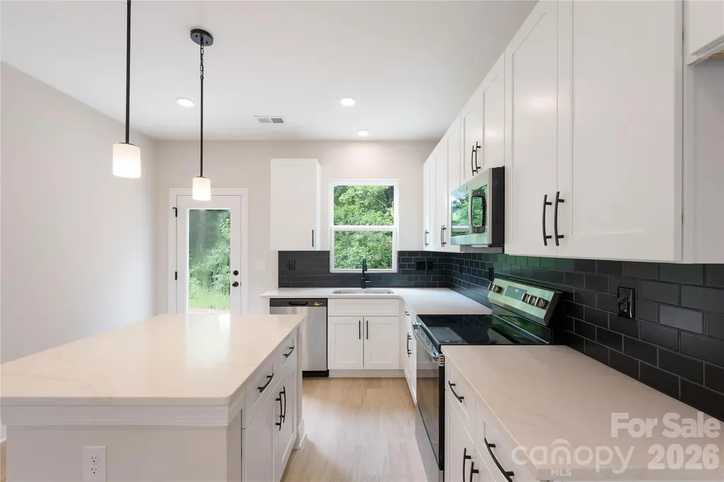 311 W Chestnut Street Stanley NC 28164