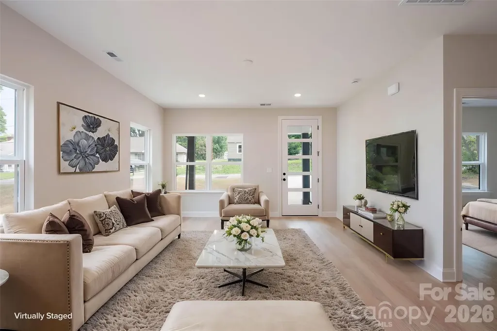 311 W Chestnut Street Stanley NC 28164