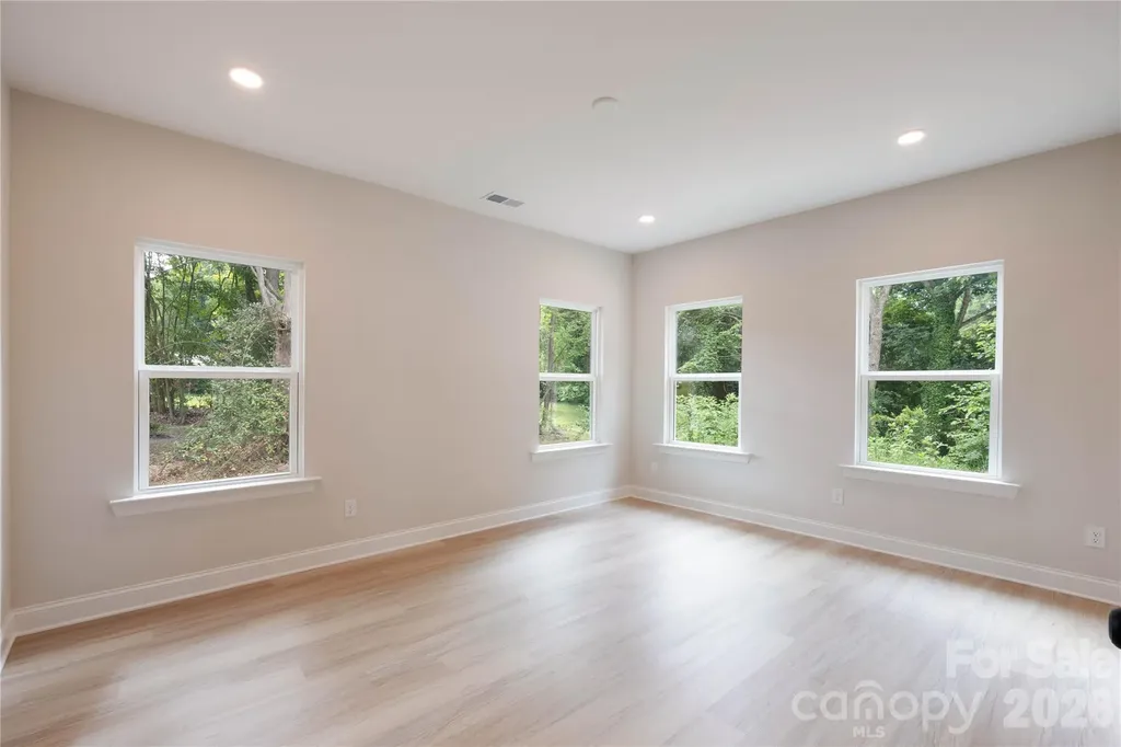 311 W Chestnut Street Stanley NC 28164