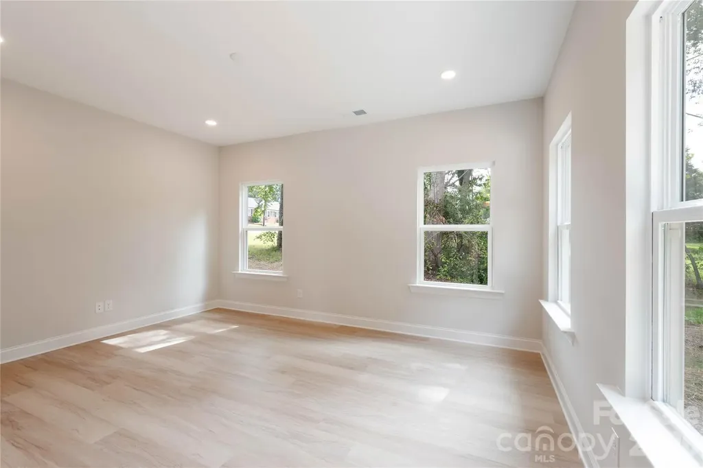 311 W Chestnut Street Stanley NC 28164