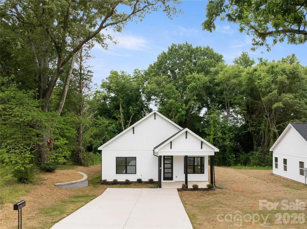 311 W Chestnut Street Stanley NC 28164