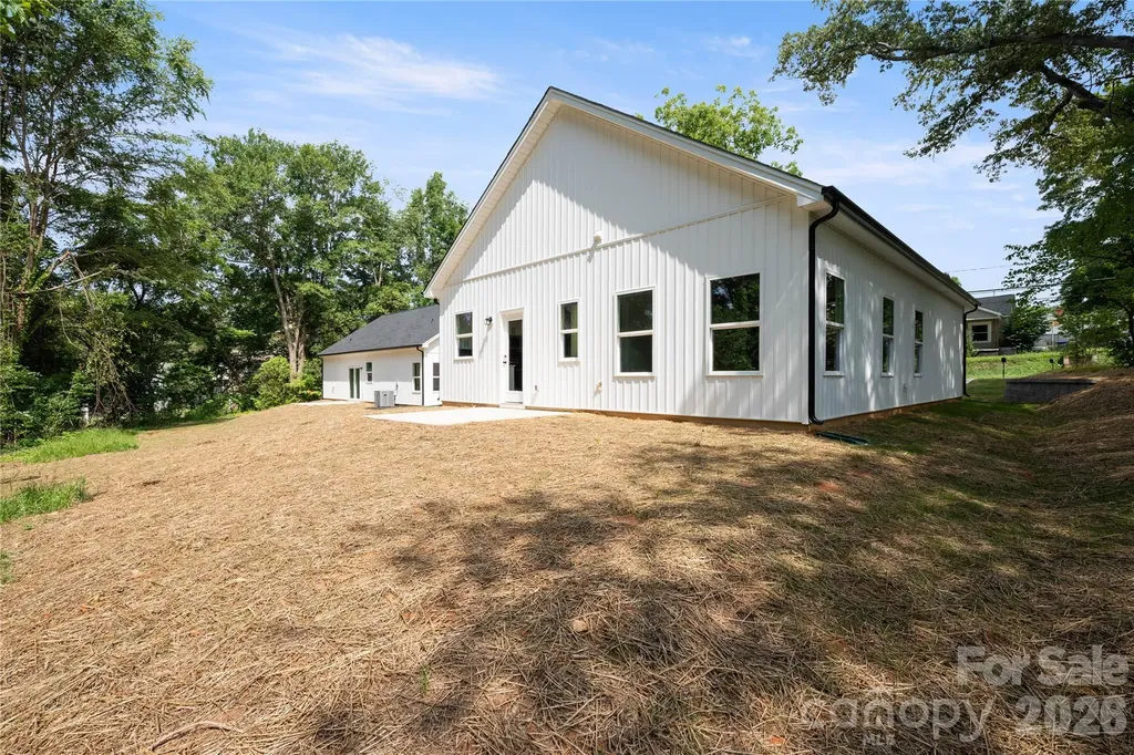 311 W Chestnut Street Stanley NC 28164