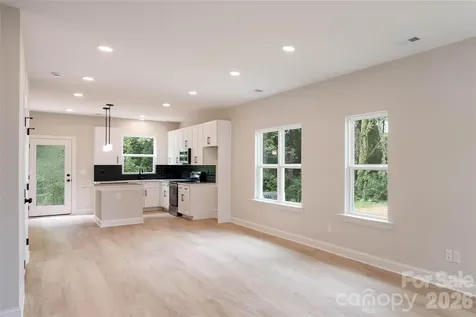 311 W Chestnut Street Stanley NC 28164