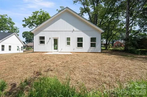311 W Chestnut Street Stanley NC 28164