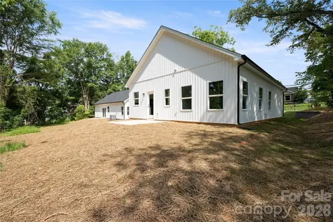 311 W Chestnut Street Stanley NC 28164