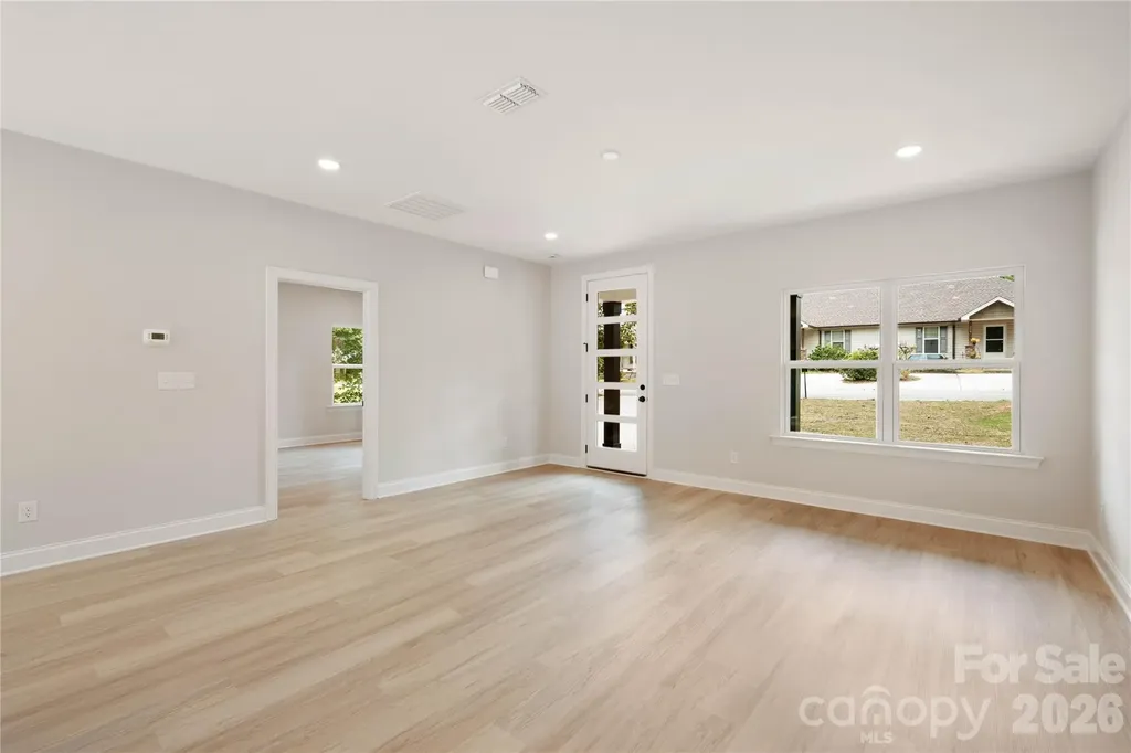 315 W Chestnut Street Stanley NC 28164