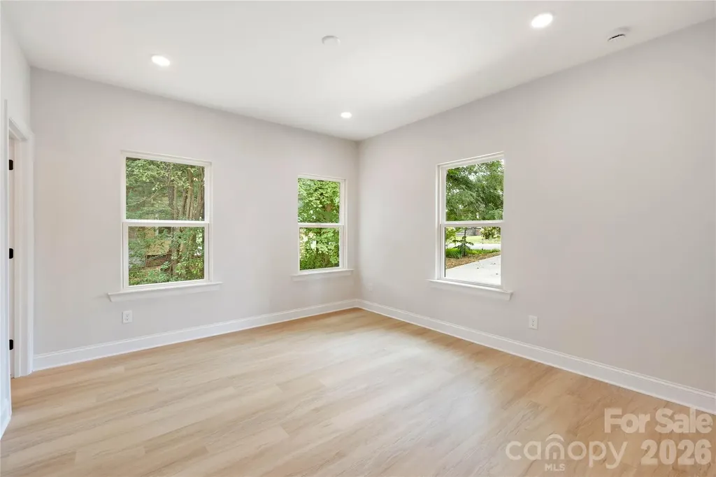 315 W Chestnut Street Stanley NC 28164