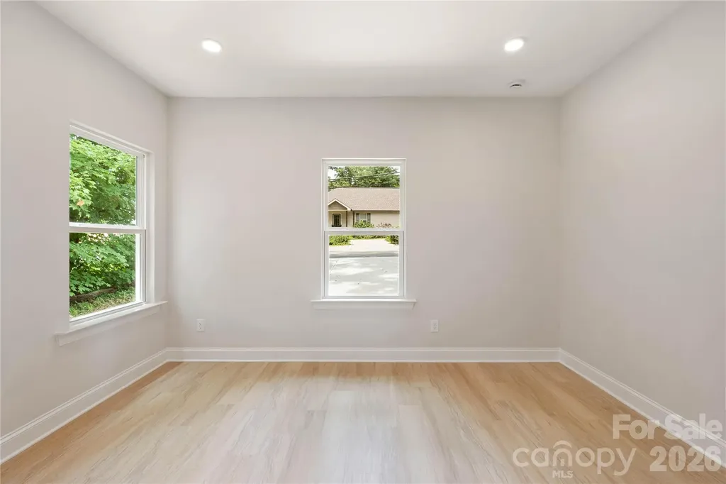 315 W Chestnut Street Stanley NC 28164