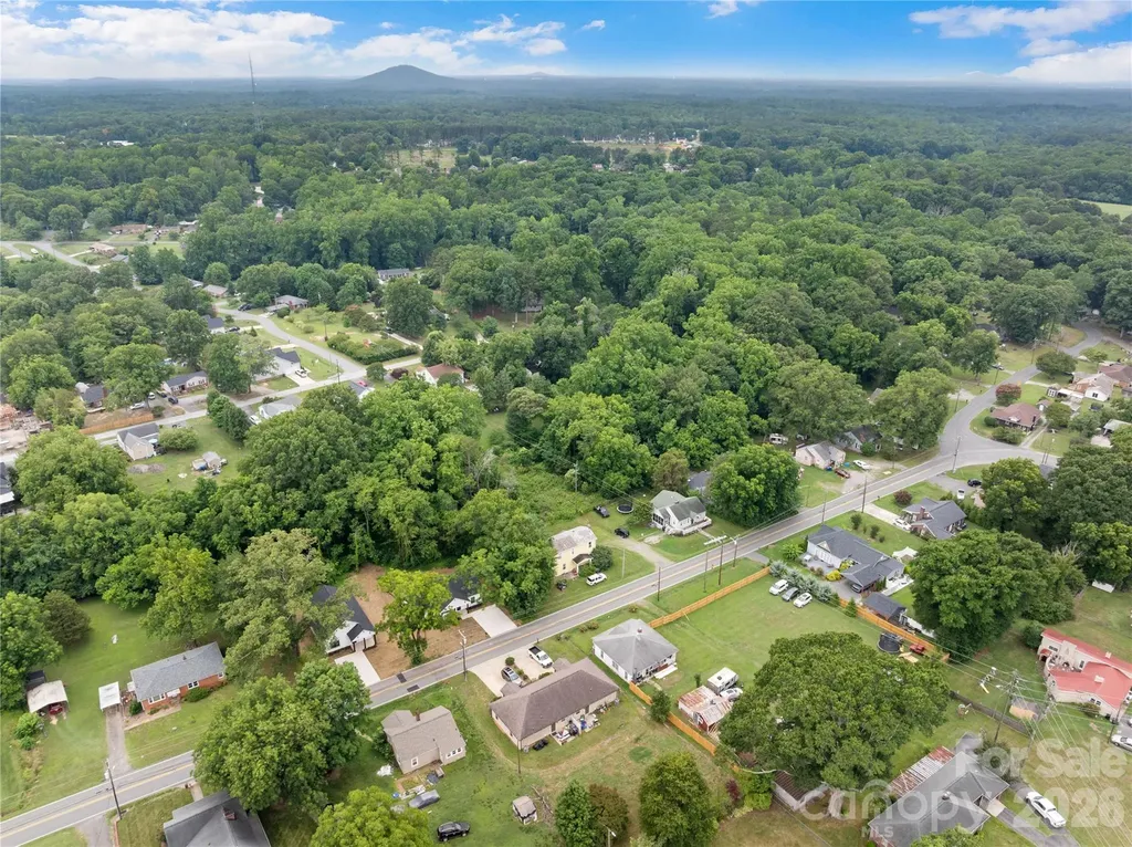 315 W Chestnut Street Stanley NC 28164