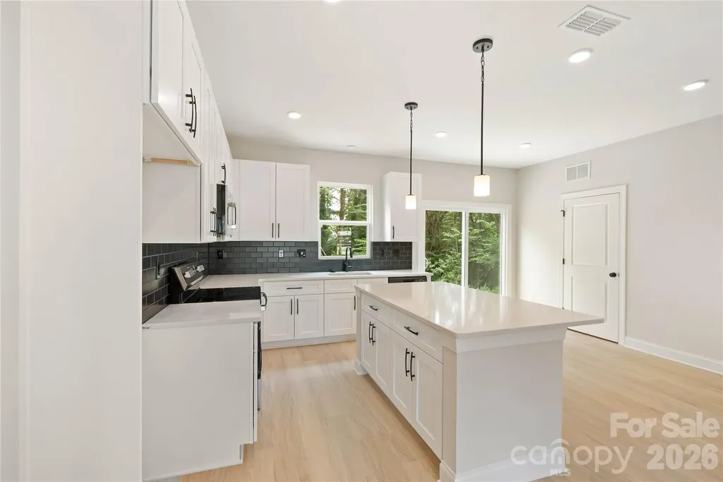 315 W Chestnut Street Stanley NC 28164