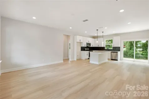 315 W Chestnut Street Stanley NC 28164