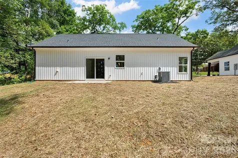 315 W Chestnut Street Stanley NC 28164