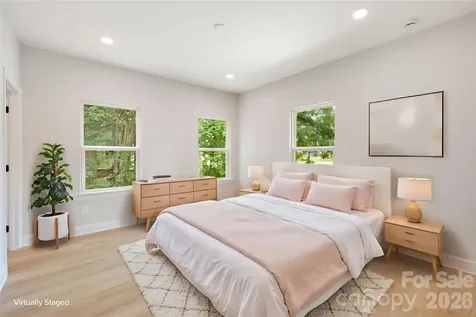 315 W Chestnut Street Stanley NC 28164