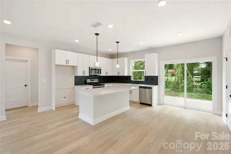 315 W Chestnut Street Stanley NC 28164