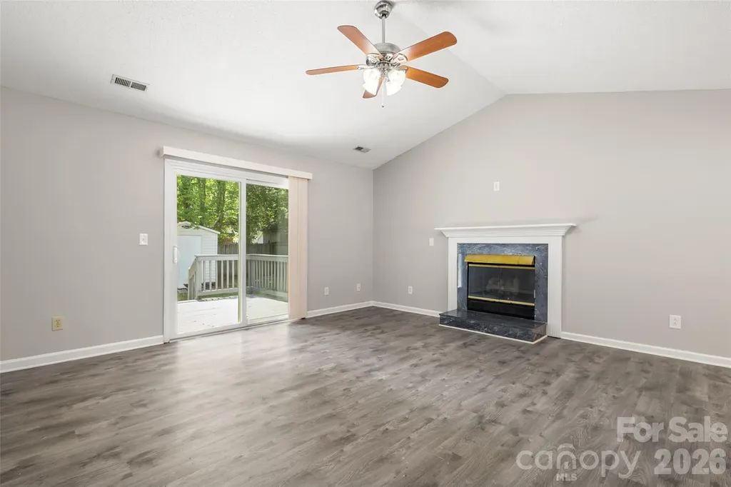 4813 Von Court Monroe NC 28110