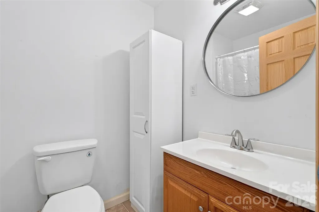 40 E Valley View Drive Marion NC 28752