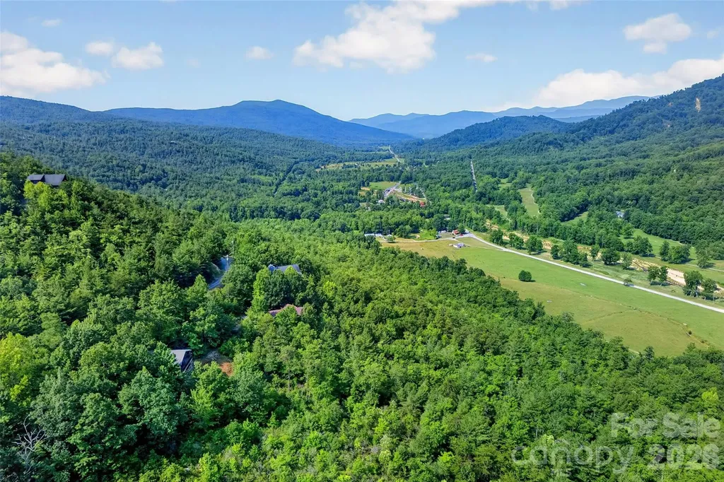 40 E Valley View Drive Marion NC 28752