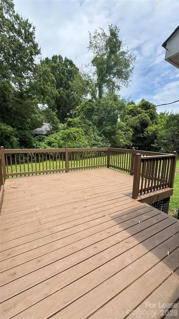 3001 Wesley Avenue Charlotte NC 28205