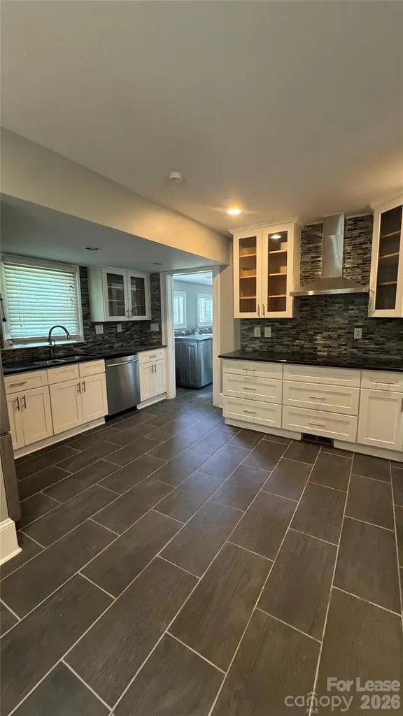 3001 Wesley Avenue Charlotte NC 28205