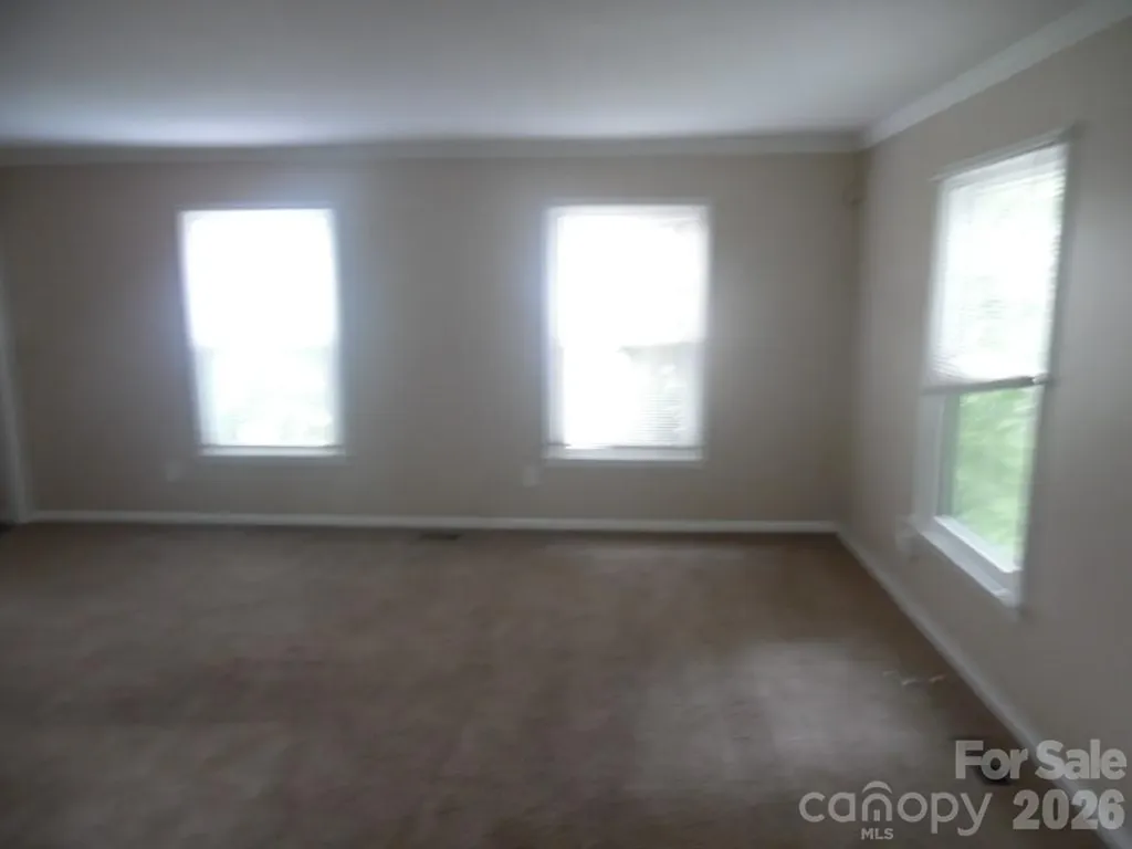 6311 Coach Hill Lane Charlotte NC 28212